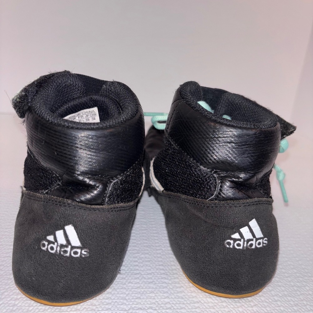 Adidas Wrestling Shoes Black White Stripes Youth Size 5 Athletic Sneakers - Picture 2 of 7